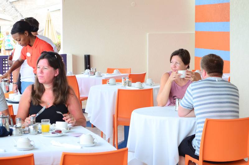 هتل Infinity On The Beach