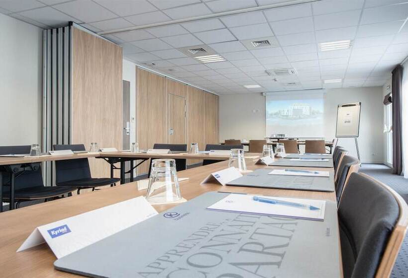 בית מלון כפרי Kyriad La Rochelle Centre  Les Minimes