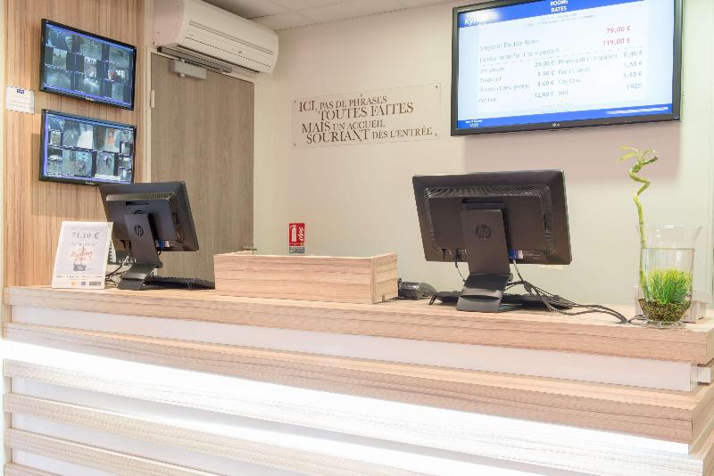 בית מלון כפרי Kyriad La Rochelle Centre  Les Minimes