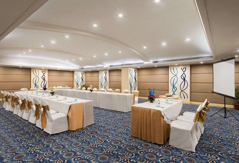 هتل Ramada By Wyndham Jalandhar City Center