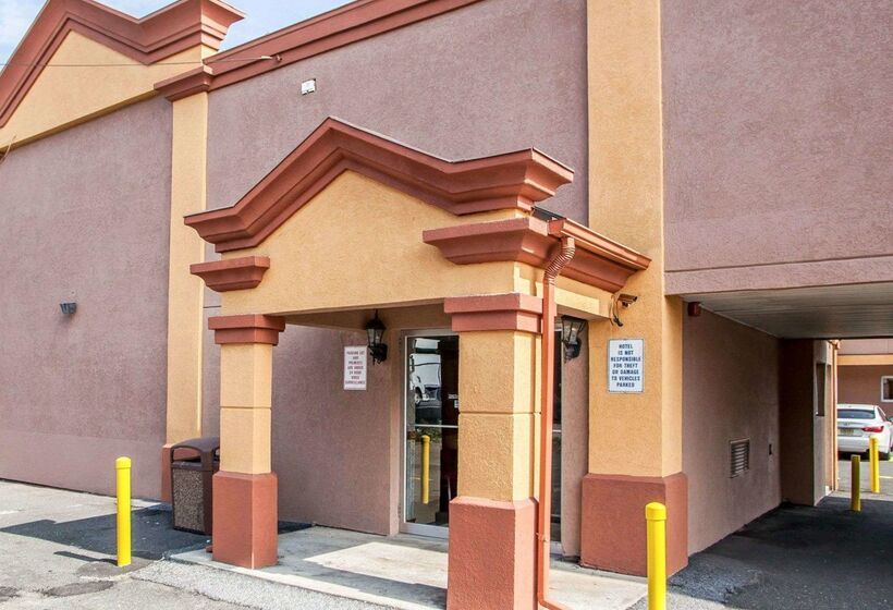 فندق Rodeway Inn