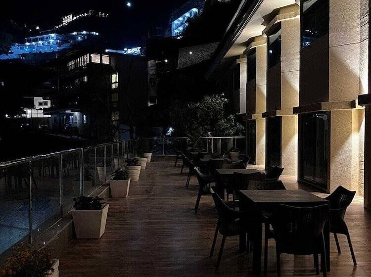 هتل The India At Big Bend