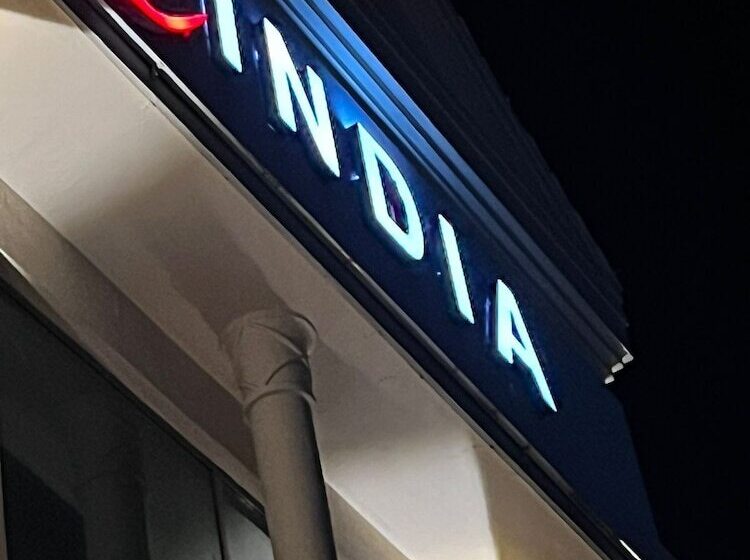 هتل The India At Big Bend