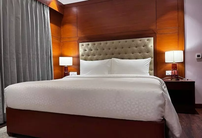 Hotel The India At Big Bend