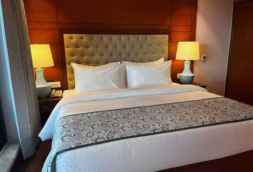 Hotel The India At Big Bend