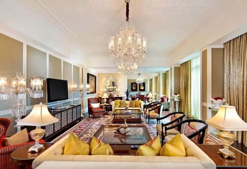 هتل The Leela Palace Chennai