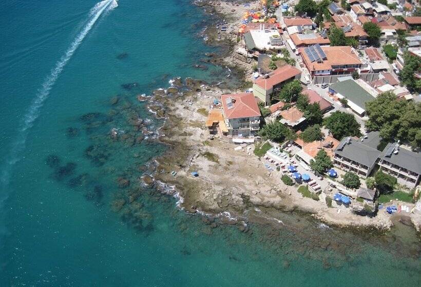 בית מלון כפרי Yali