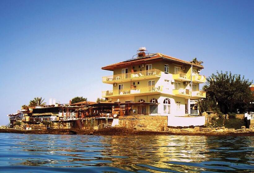 בית מלון כפרי Yali