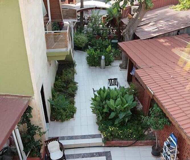 בית מלון כפרי Yali