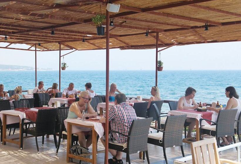 בית מלון כפרי Yali