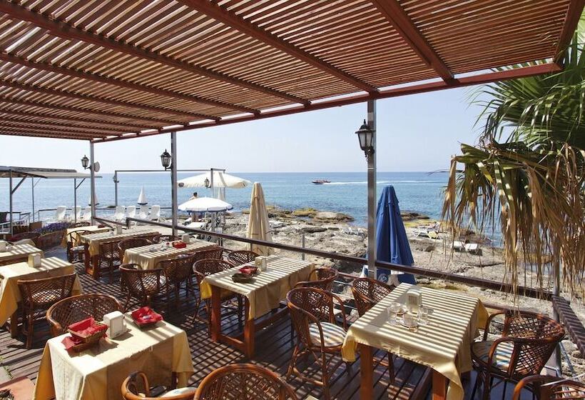 בית מלון כפרי Yali