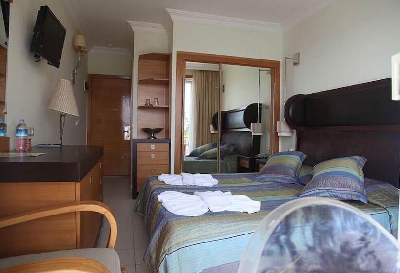 בית מלון כפרי Yali