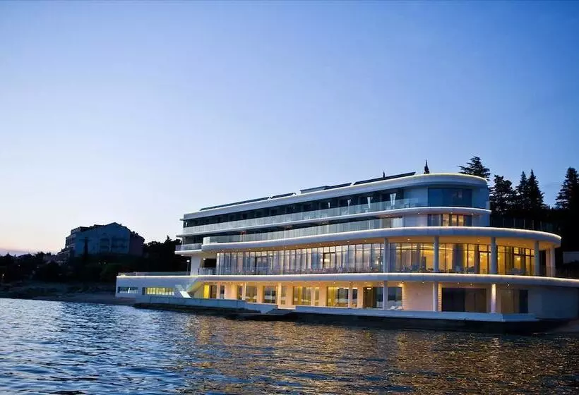 Luxury Hotel Amabilis