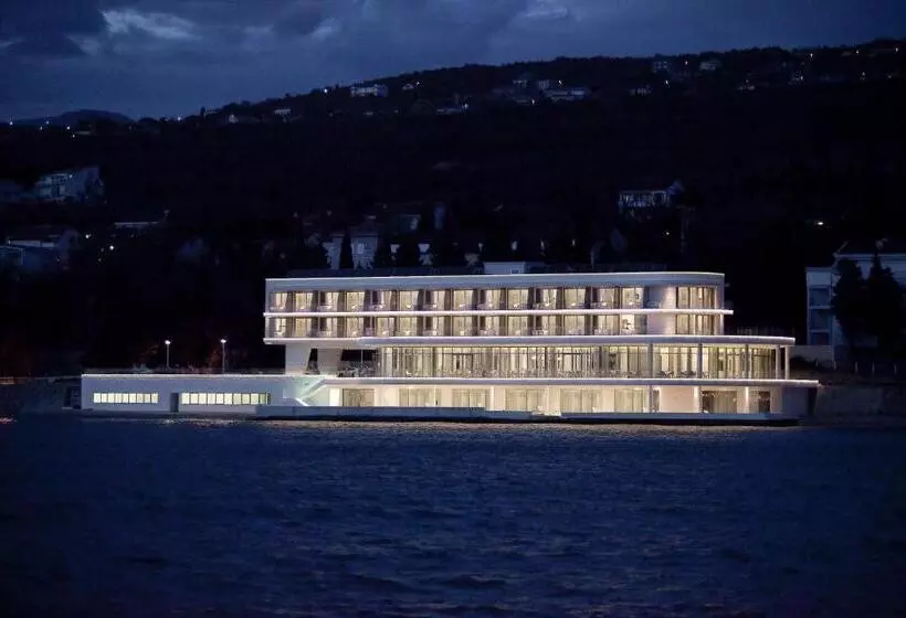 Luxury Hotel Amabilis