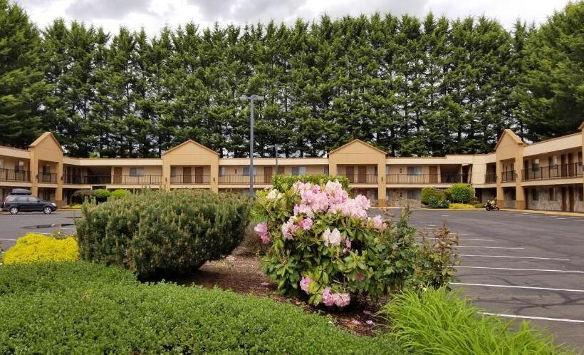 モーテル Mcminnville Inn