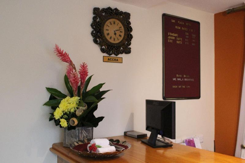 Oak Plaza Hotels East Airport