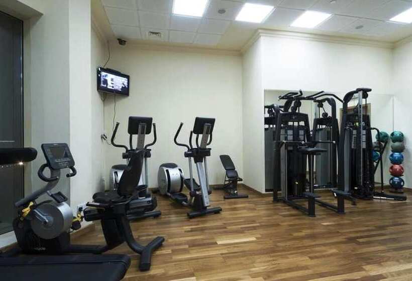 اقامتگاه Magnum Hotel & Suites West Bay