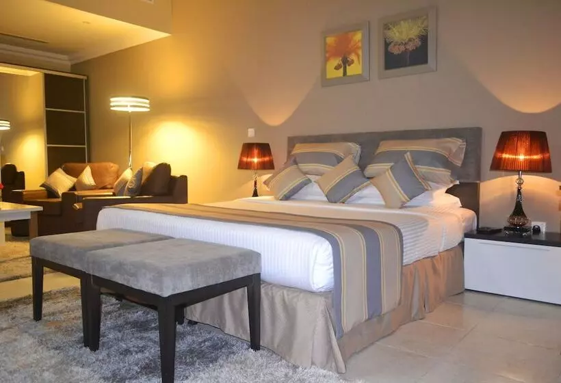 اقامتگاه Magnum Hotel & Suites West Bay