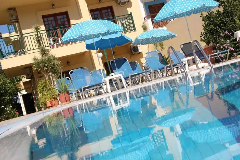 Stefania Studios By Estia