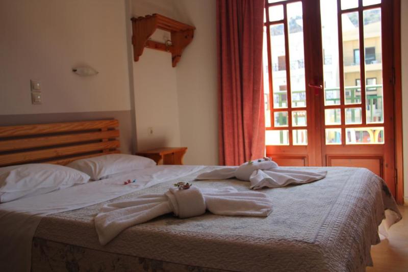 Stefania Studios By Estia