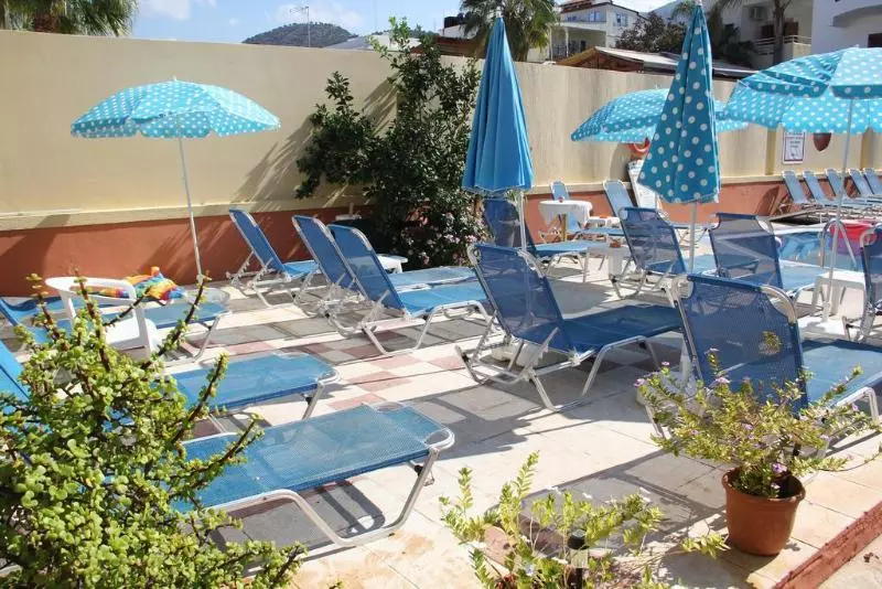 Stefania Studios By Estia