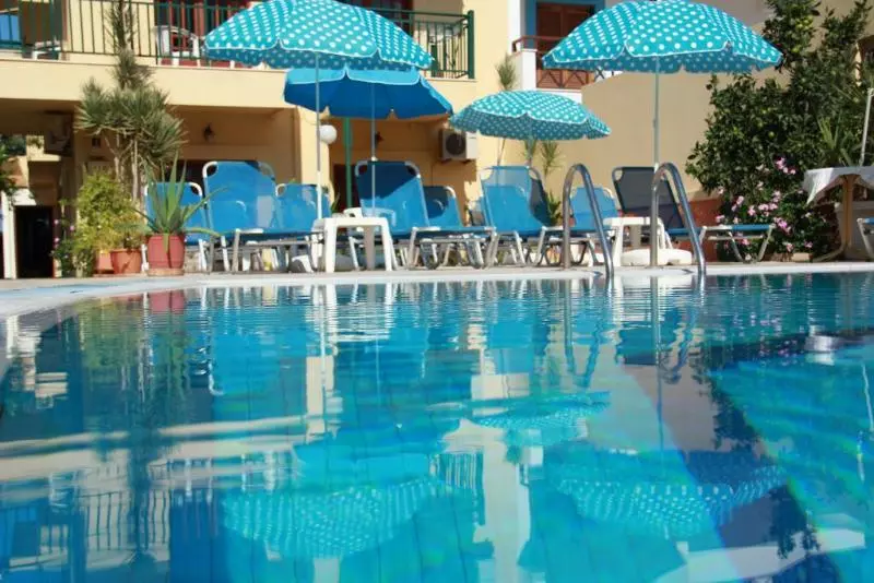 Stefania Studios By Estia