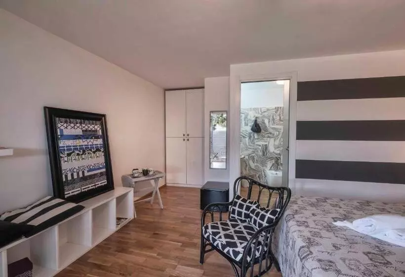 تختخواب و صبحانه Casa Rossa