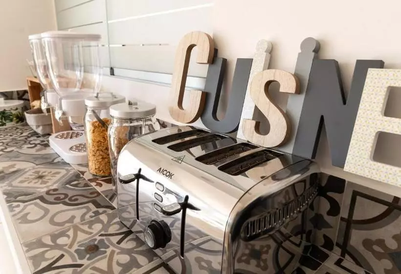 تختخواب و صبحانه Casa Rossa