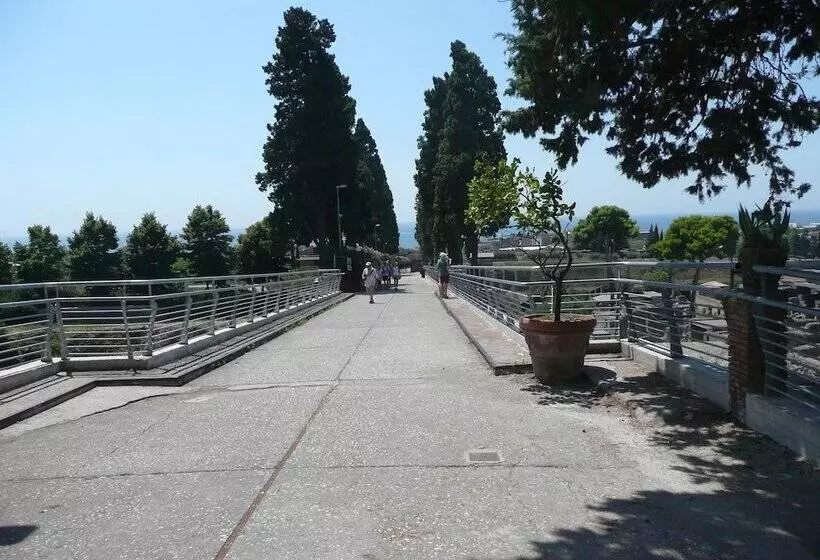 Nocleg ze śniadaniem I Papiri