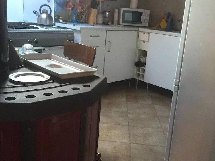 تختخواب و صبحانه La Casa Inglese