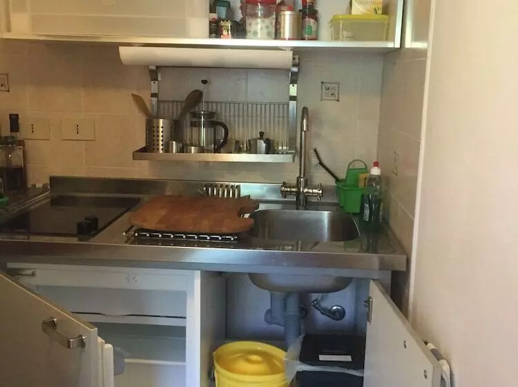 تختخواب و صبحانه La Casa Inglese