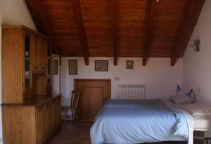 تختخواب و صبحانه La Casa Inglese