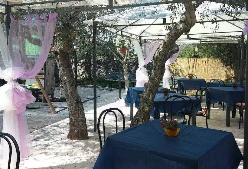 Bed and Breakfast L'isola Felice E Trulli Sotto Le Stelle