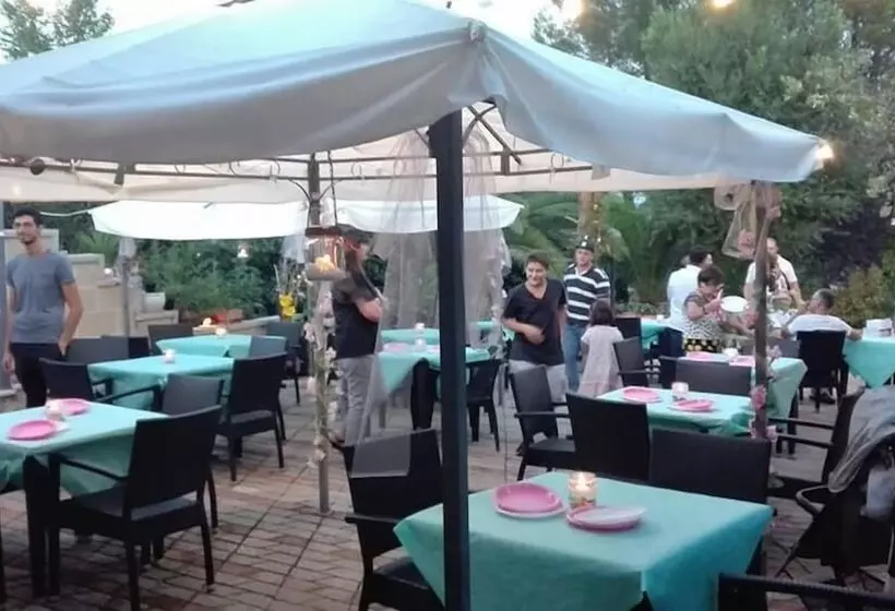 Bed and Breakfast L'isola Felice E Trulli Sotto Le Stelle