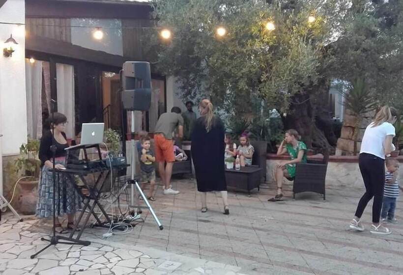 ベッドアンドブレックファースト L'isola Felice E Trulli Sotto Le Stelle