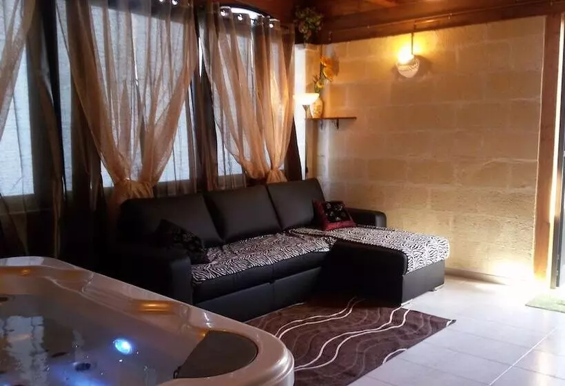 Bed and Breakfast L'isola Felice E Trulli Sotto Le Stelle