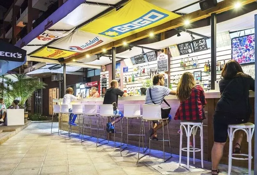 ホテル Admiral Plaza