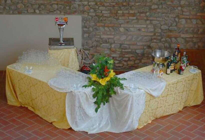 בית מלון כפרי Corte Della Rocca Bassa