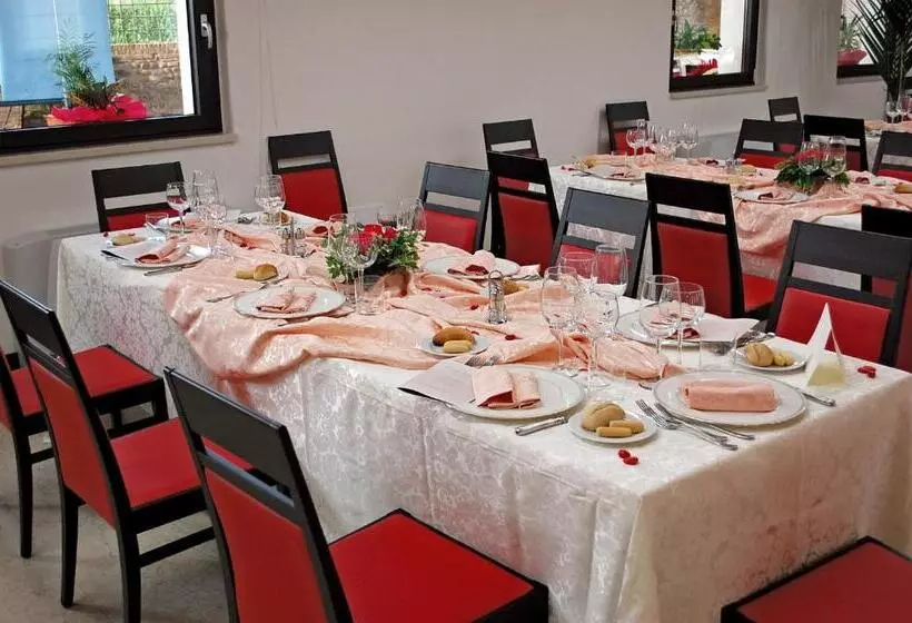 هتل Corte Della Rocca Bassa