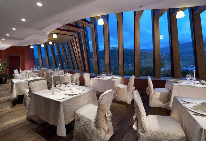 فندق Bouganville Hill Resort & Wellness Space