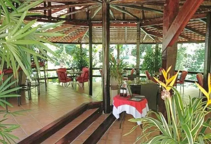 فندق Casa Corcovado Jungle Lodge