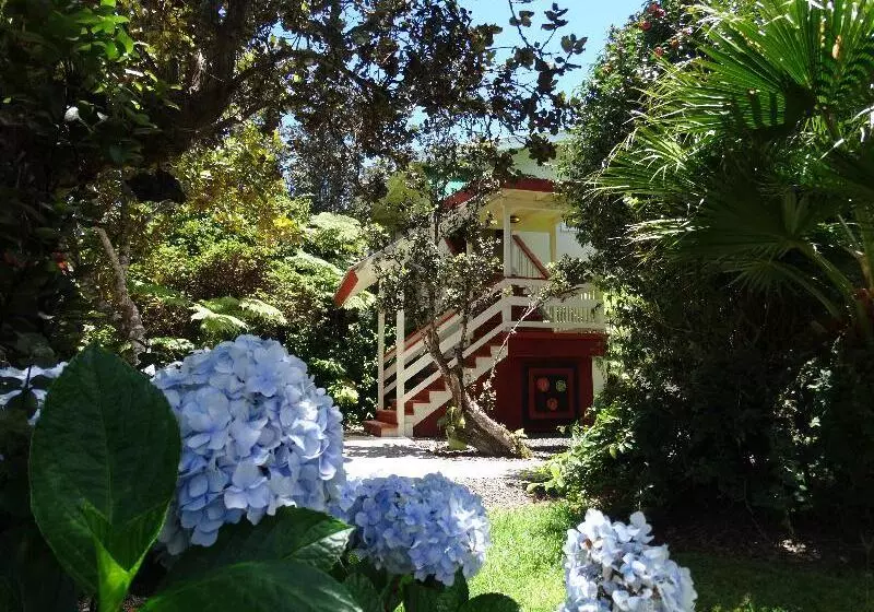 فندق Chalet Kilauea Collection - Inn At Volcano