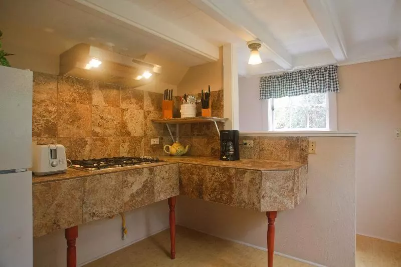 فندق Chalet Kilauea Collection - Inn At Volcano