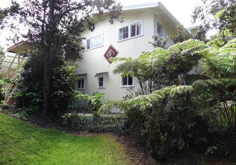 فندق Chalet Kilauea Collection - Inn At Volcano