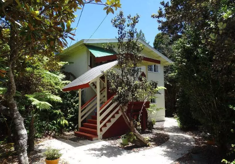 فندق Chalet Kilauea Collection - Inn At Volcano