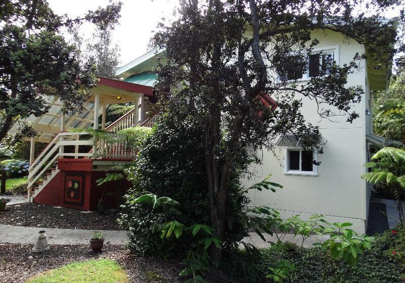 فندق Chalet Kilauea Collection - Inn At Volcano