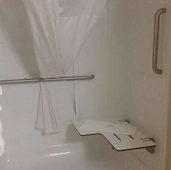 酒店 Days Inn & Suites By Wyndham Winnipeg Airport Manitoba