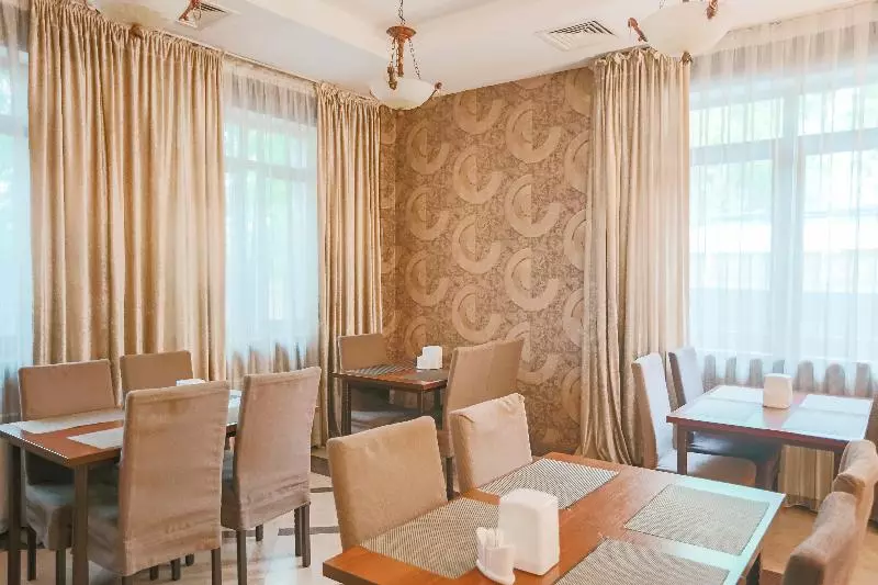 هتل Golden Palace