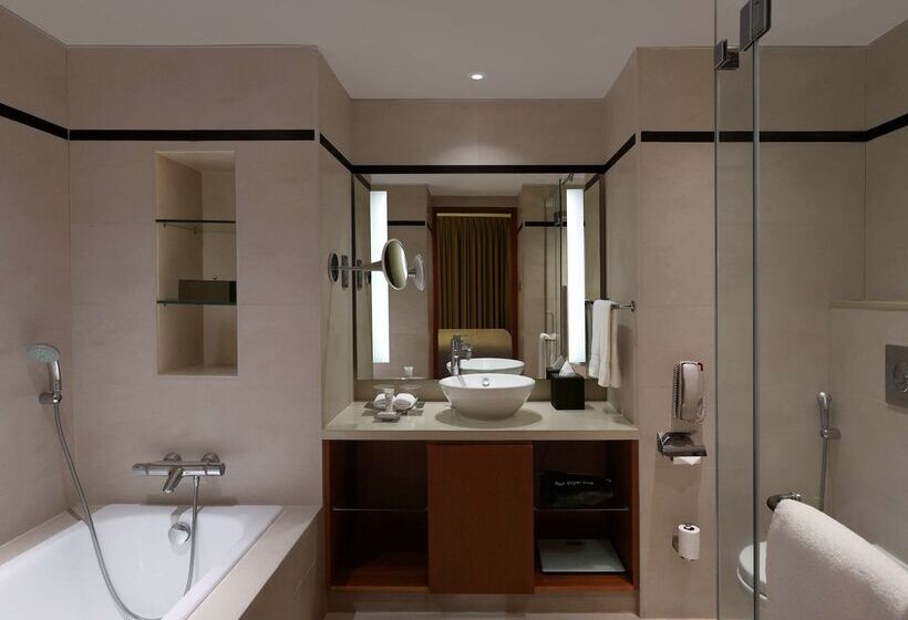 فندق Hilton Bangalore Embassy Golflinks