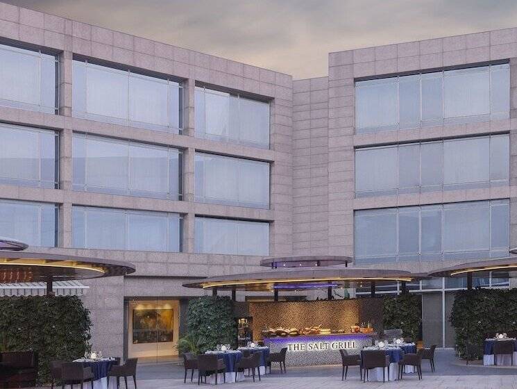 فندق Hilton Bangalore Embassy Golflinks